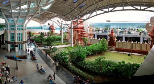Seniors a denpasar aeroport